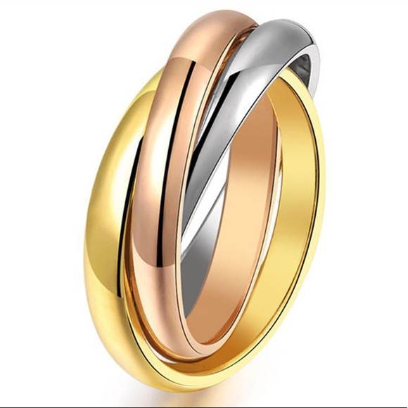 Cute 14k Gold Tri Trinity rolling ring for her - Picture 3 of 3